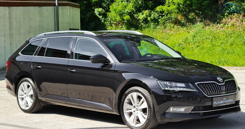 Skoda Superb cena 59900 przebieg: 246982, rok produkcji 2016 z Przeworsk małe 742